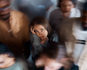 Crise de Ansiedade no Trabalho: Como Lidar com o Problema