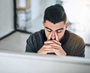 Crise de saúde mental no Brasil afasta mais de 500 mil trabalhadores