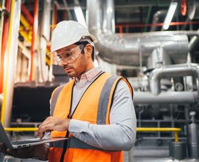 Guia Prático de Normas Regulamentadoras (NRs) para o RH