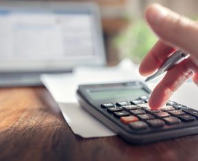 Saúde financeira: um pilar essencial do bem-estar no trabalho