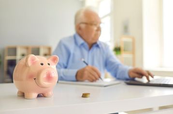 13º salário dos aposentados: veja quem recebe e quando