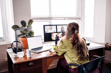 Fim do Novo Normal: Trabalho Híbrido e Remoto Perdem a Força