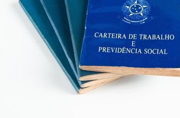 Ainda preciso tirar carteira de trabalho física? Nós explicamos