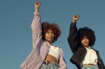 Além de Novembro: Como construir uma empresa realmente inclusiva